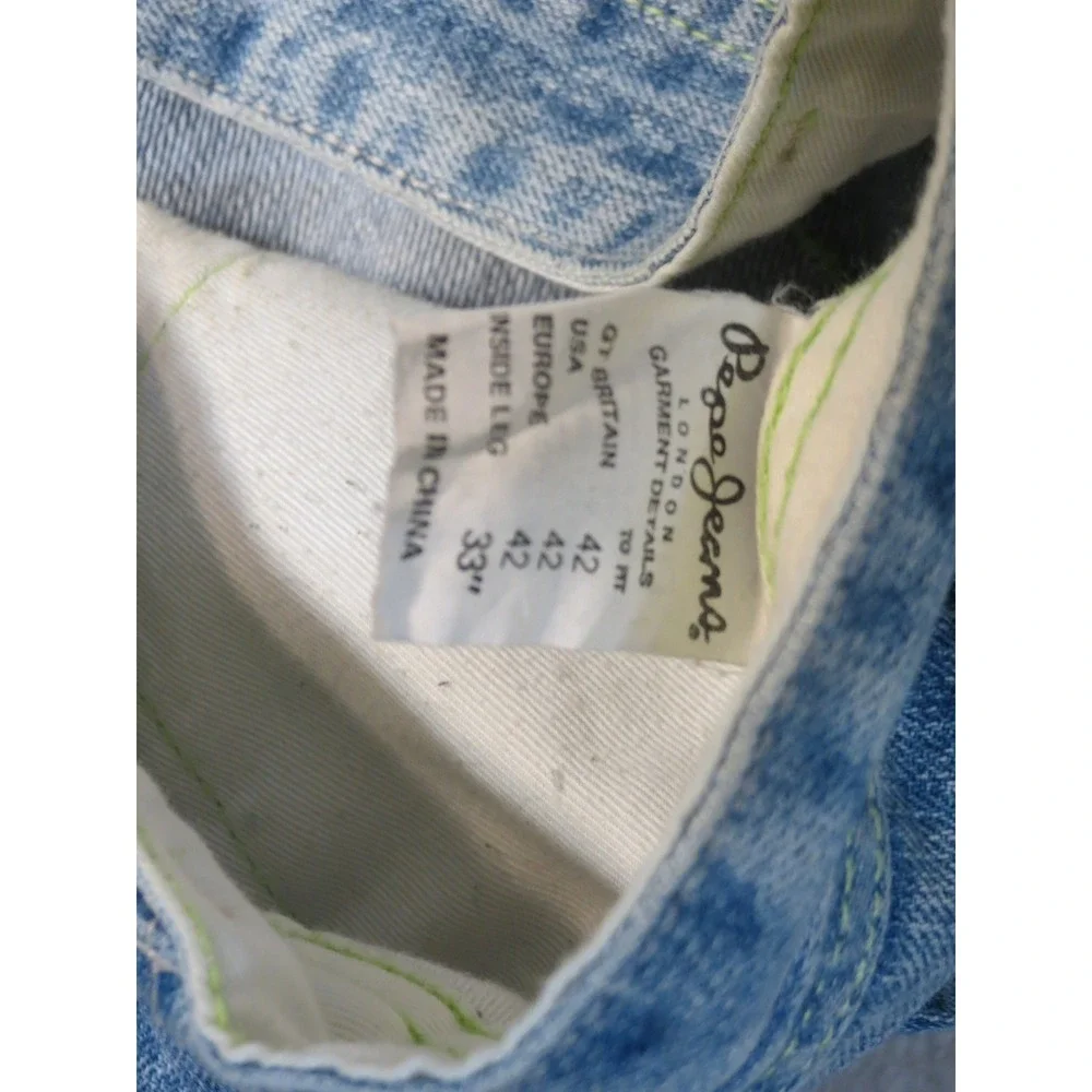 Pepe Jeans crafted from